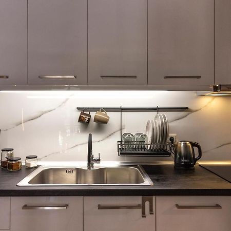 Luxury Suite 10' From The Center Αθήνα Εξωτερικό φωτογραφία