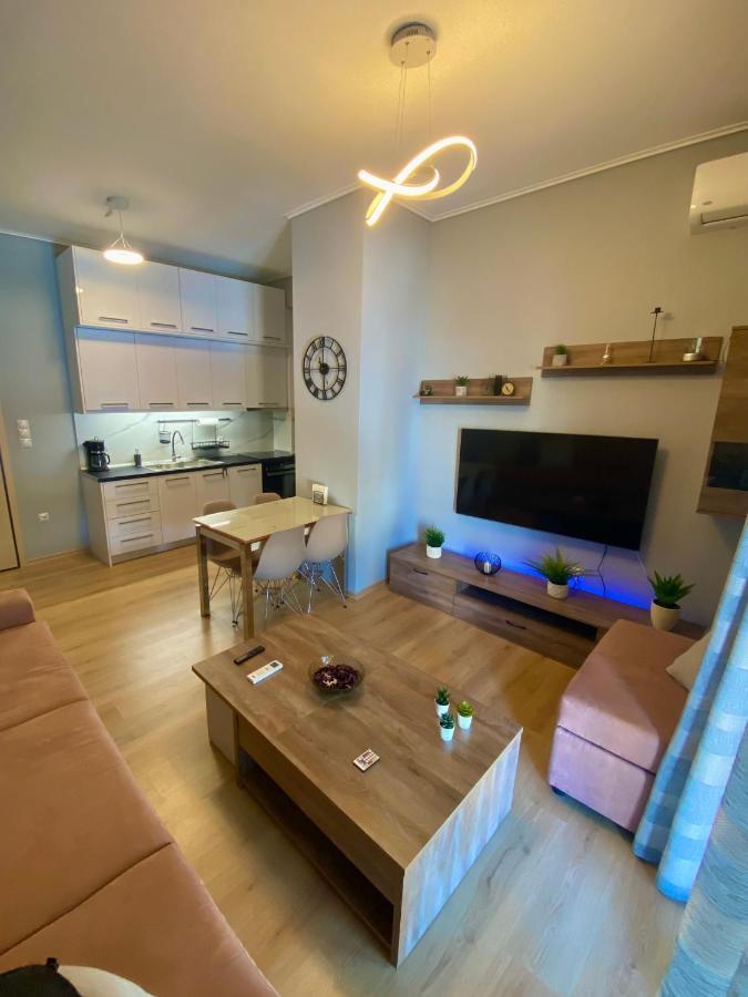 Luxury Suite 10' From The Center Αθήνα Εξωτερικό φωτογραφία